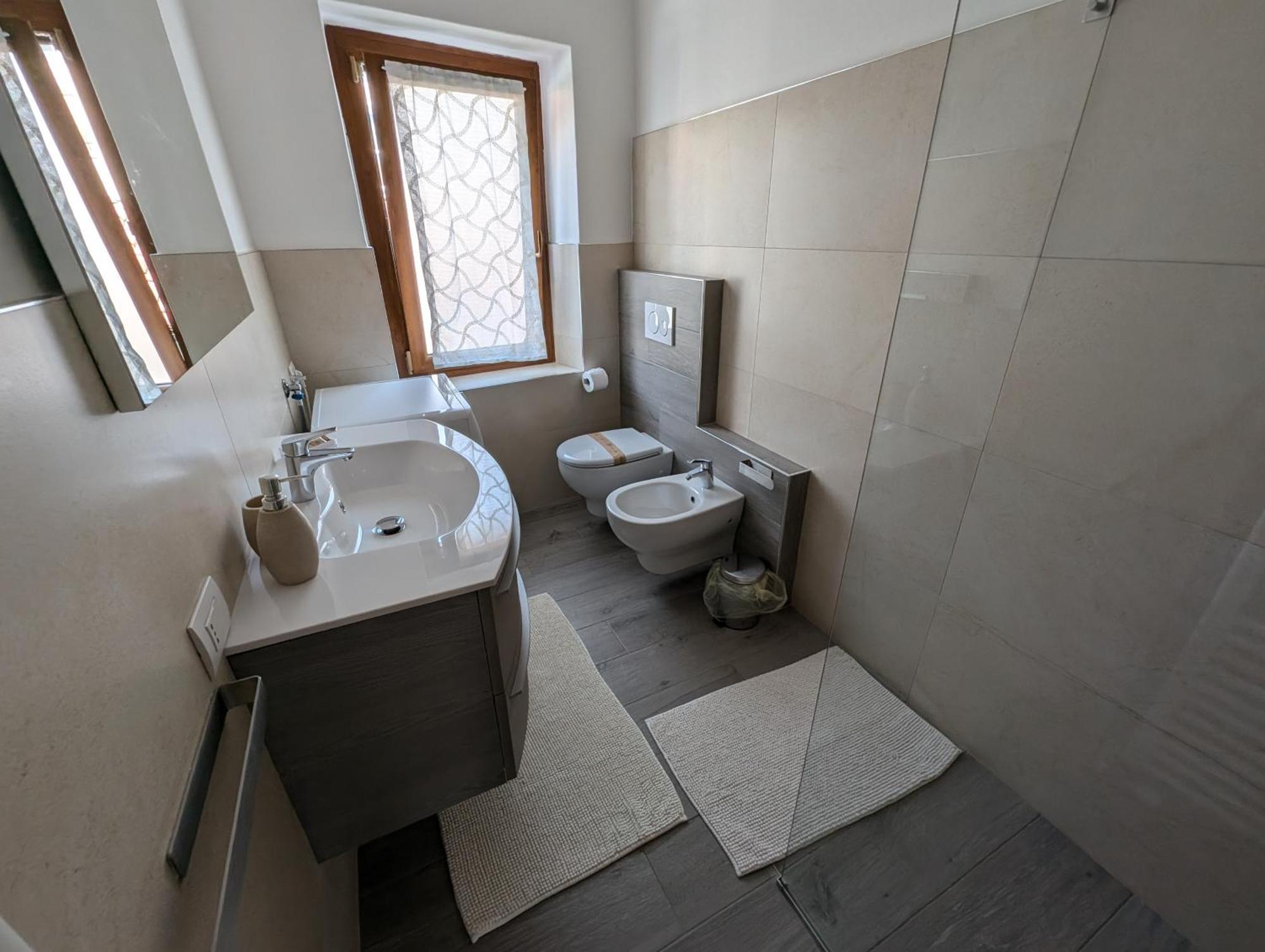 פדבנה Spazioso E Completo Appartamento Con 3 Camere, Doppi Servizi, Fino A 8 Posti Letto מראה חיצוני תמונה